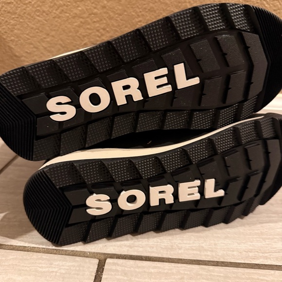 NIB Sorel Whitney II Short Lace Boot 6.5 - Picture 5 of 6